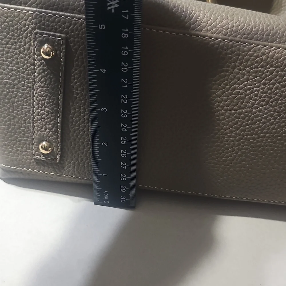 Dooney And Bourke Elegant Women's Bag NWOT